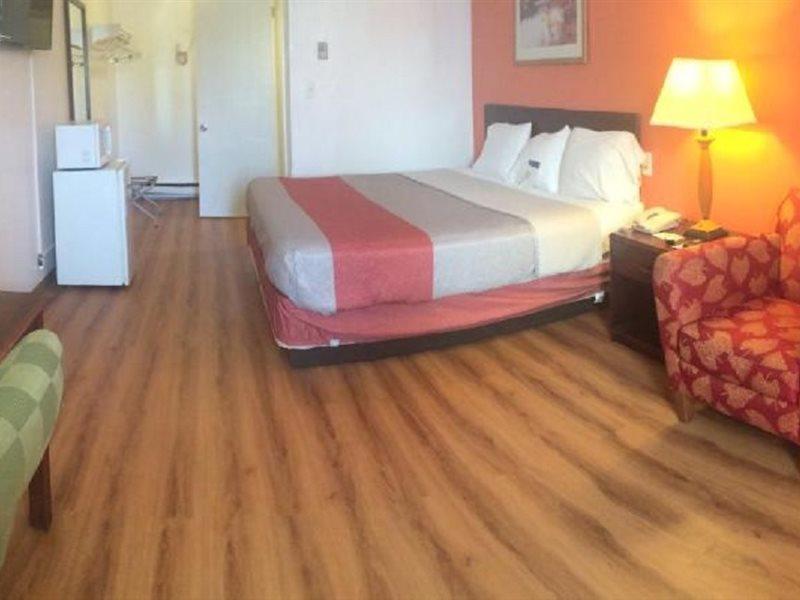 Hotel 6-frackville, Pa 2*