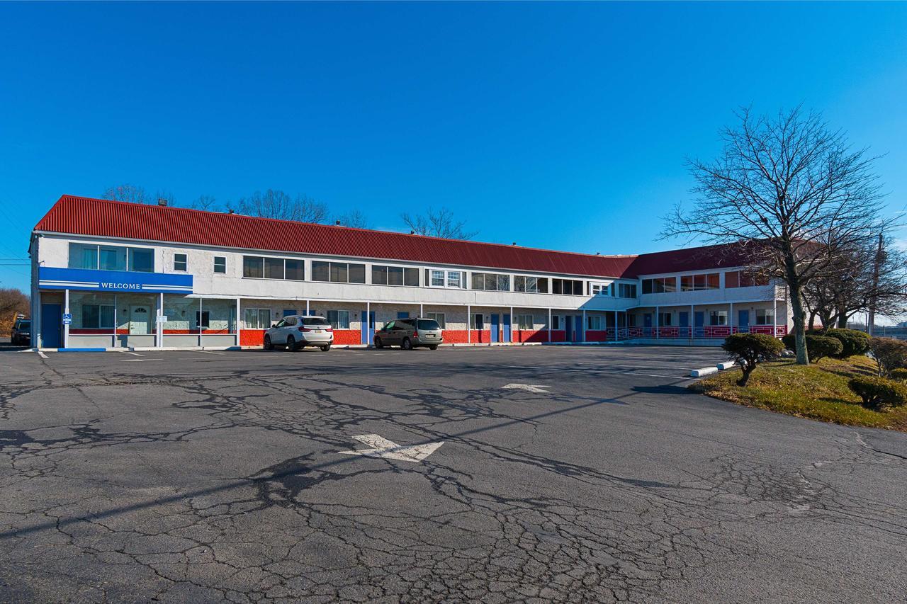 6-frackville, Pa Hotel